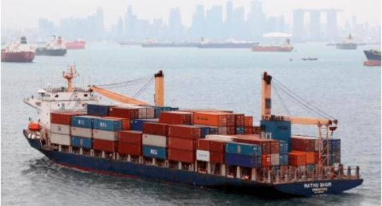 2022年海运运价暴跌60%，有公司最先拆毁集装箱船了