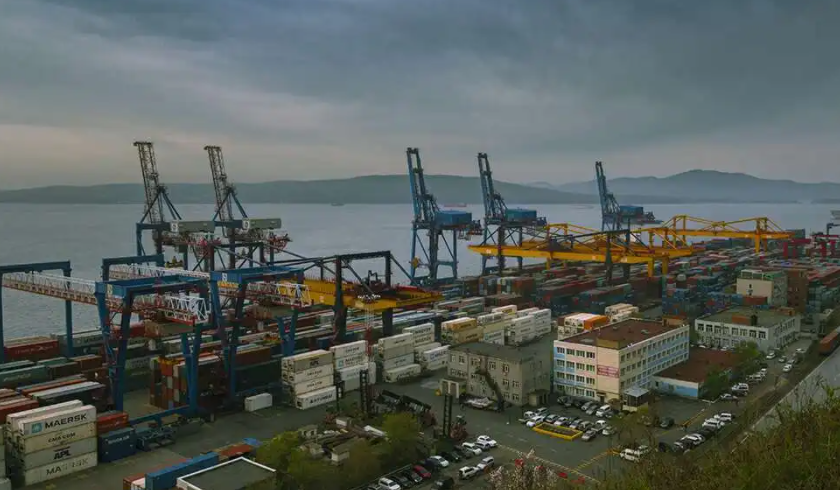 海参崴将成为中海内贸中转口岸，黑龙江吉林海运本钱将大幅降低。