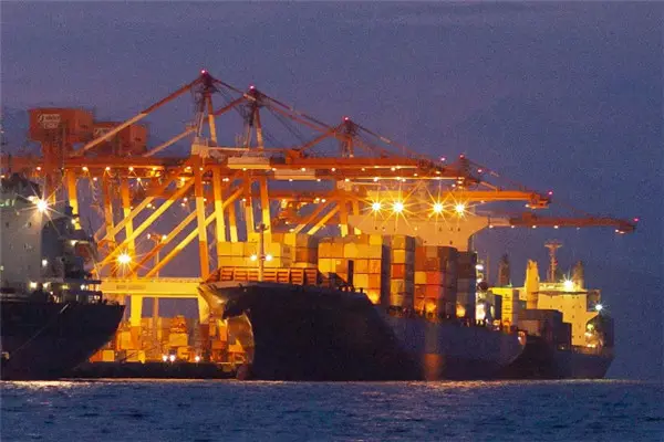 海运巨头展望明年全球商业反弹