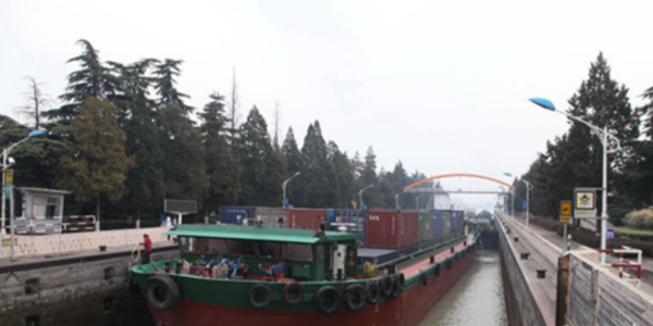 武汉到上海的集装箱水运、陆运价钱较量