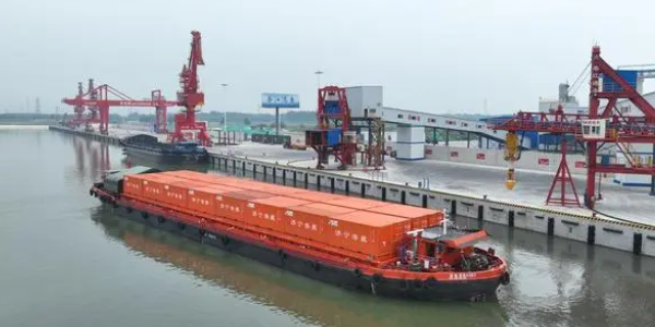 北粮西运，济宁到重庆万州集装箱水运航线开通